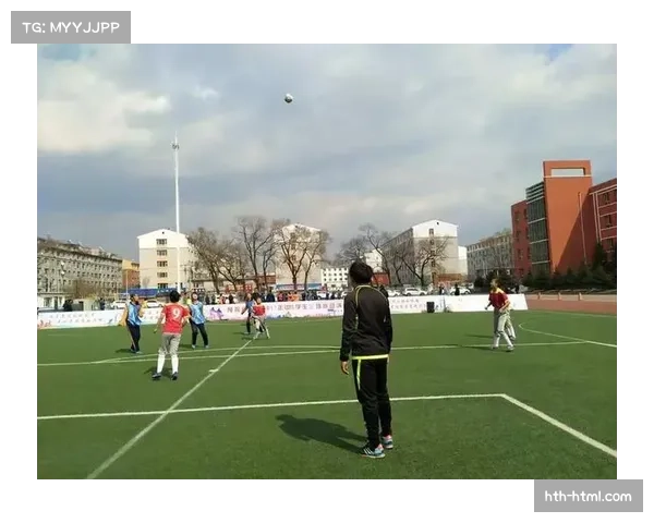 分析：为何“低平球扫向门前”正在取代高球传中成为主流进攻选择